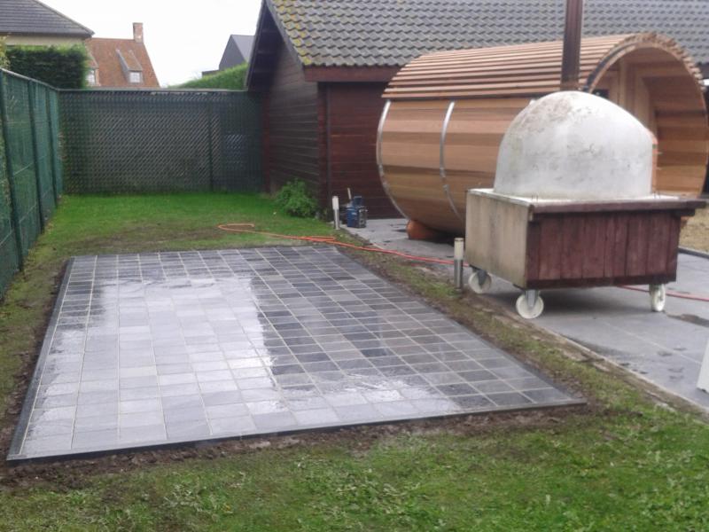 Project met natuursteen terrassen