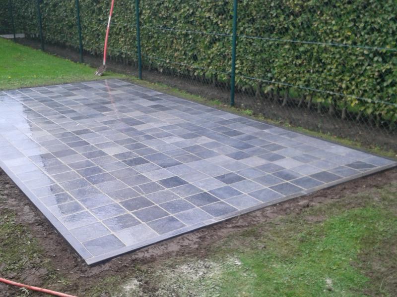 Project met natuursteen terrassen